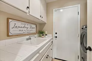 914 Tempera Ct, Oceanside, CA 92057 - Photo 21