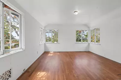 5669 Bellevue Avenue, La Jolla, CA 92037 - Photo 25
