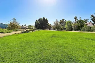 1991 Julie Dawn Pl, Escondido, CA 92026 - Photo 75