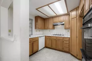 750 Breeze Hill Road, Vista, CA 92081 - Photo 7