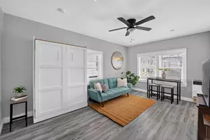 323 W 4th St, Long Beach, CA 90802 - Photo 5