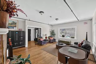 323 W 4th St, Long Beach, CA 90802 - Photo 3