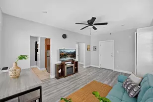 323 W 4th St, Long Beach, CA 90802 - Photo 11