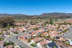 2414 Heatherwood Ct, Escondido, CA 92026 - Photo 35