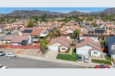2414 Heatherwood Court, Escondido, CA 92026 - Photo 33