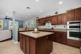 1003 Vista Pointe Blvd, Oceanside, CA 92057 - Photo 5