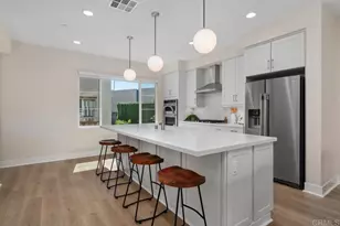 105 Kimberwick Ct, Burbank, CA 91506 - Photo 9