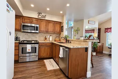 1724 Avenida De Suenos, Oceanside, CA 92056 - Photo 13