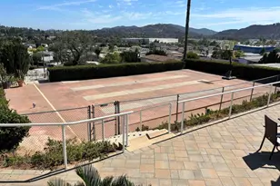 955 Howard Ave, Escondido, CA 92029 - Photo 11