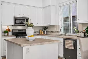 1702 Kenwood Pl, San Marcos, CA 92078 - Photo 9