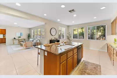 6584 Coneflower Drive, Carlsbad, CA 92011 - Photo 13