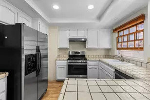 2583 Navarra Dr, Carlsbad, CA 92009 - Photo 13