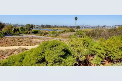 2389 Ocean Street, Carlsbad, CA 92008 - Photo 27