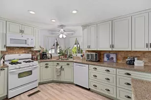1626 Wisteria Glen, Escondido, CA 92026 - Photo 15