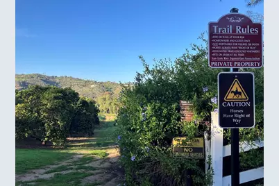 31255 Via Mariposa Court, Bonsall, CA 92003 - Photo 11