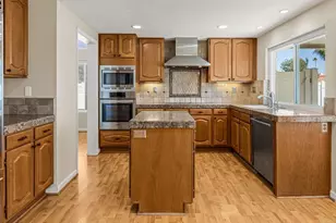 25471 Lacebark Dr, Murrieta, CA 92563 - Photo 9