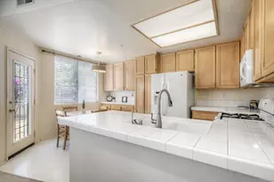 621 Paseo Rio, Vista, CA 92081 - Photo 9