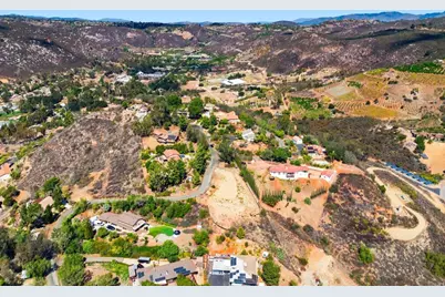 26421 Sky Drive, Escondido, CA 92026 - Photo 13