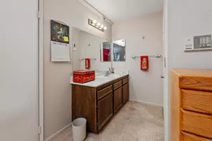 7508 Parkway Dr, La Mesa, CA 91942 - Photo 13