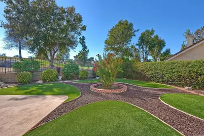 1810 Spyglass Cir, Vista, CA 92081 - Photo 5
