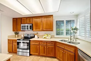 1810 Spyglass Cir, Vista, CA 92081 - Photo 19