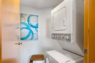550 Seagaze Dr, Oceanside, CA 92054 - Photo 23