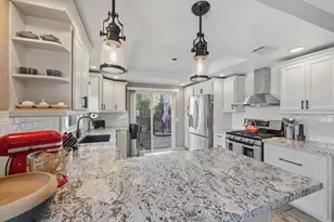 320 Apollo Dr, Vista, CA 92084 - Photo 7