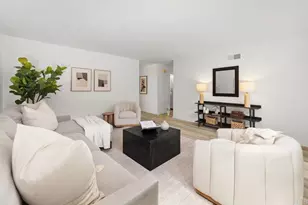 4795 Robbins St, San Diego, CA 92122 - Photo 5