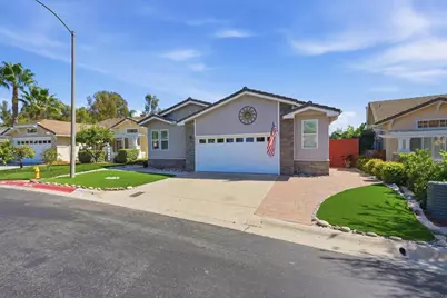 2326 Azure Lane, Vista, CA 92081 - Photo 3