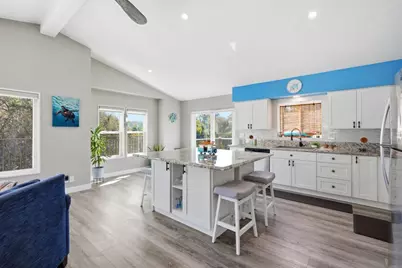 2326 Azure Lane, Vista, CA 92081 - Photo 5