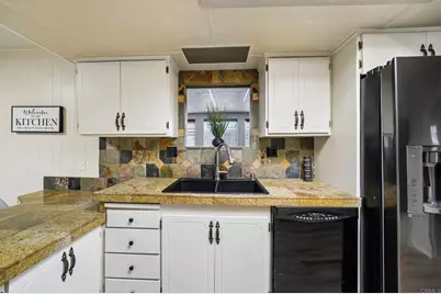 29056 Via Playa Del Rey, Murrieta, CA 92563 - Photo 25