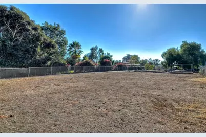 1503 Independence Way, Vista, CA 92084 - Photo 43