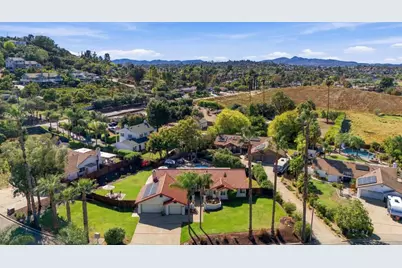 1321 Mountain Park Place, Escondido, CA 92027 - Photo 5