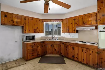 2947 Helix Street, Spring Valley, CA 91977 - Photo 11