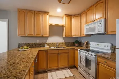 425 Autumn Drive, San Marcos, CA 92069 - Photo 11