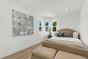 974 Sapphire St, San Diego, CA 92109 - Photo 39