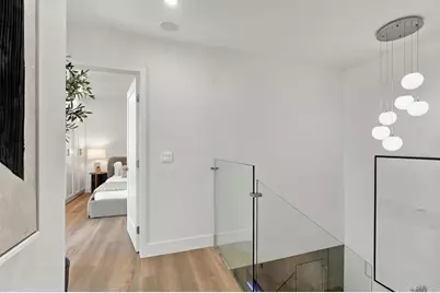 978 Sapphire Street, San Diego, CA 92109 - Photo 29