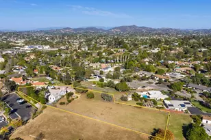 771 Matagual Dr, Vista, CA 92081 - Photo 3