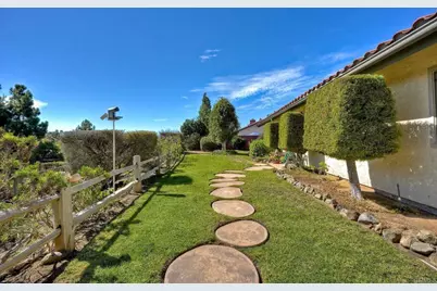 2329 Cortina Circle, Escondido, CA 92029 - Photo 37