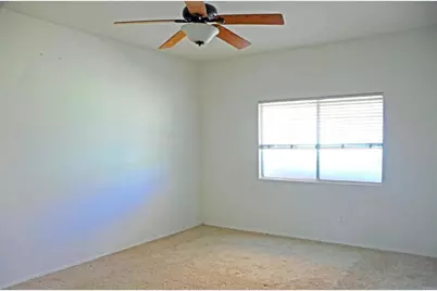 11728 Trailwood Street, Victorville, CA 92392 - Photo 15