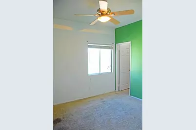 11728 Trailwood Street, Victorville, CA 92392 - Photo 23