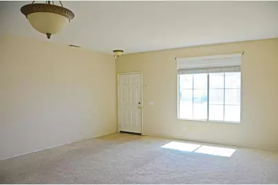 11728 Trailwood Street, Victorville, CA 92392 - Photo 7
