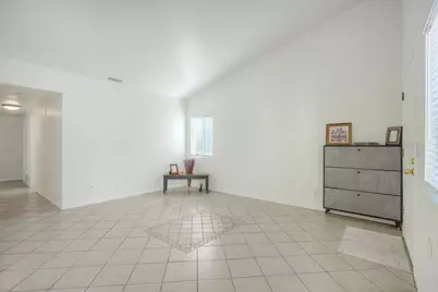 2855 Wanek Rd - J, Escondido, CA 92027 - Photo 9