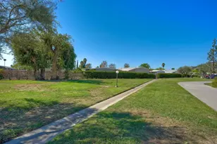 2855 Wanek Rd - J, Escondido, CA 92027 - Photo 31