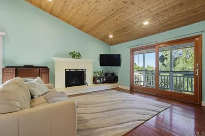 472 E Kalmia Street, Fallbrook, CA 92028 - Photo 7