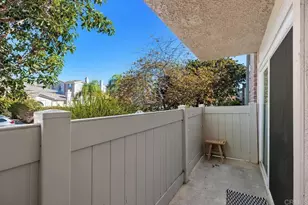 2607 Pirineos Way, Carlsbad, CA 92009 - Photo 25