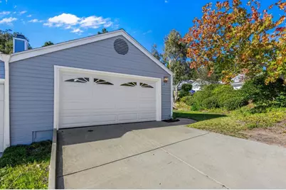 2035 Mountain Vista Way, Oceanside, CA 92054 - Photo 21
