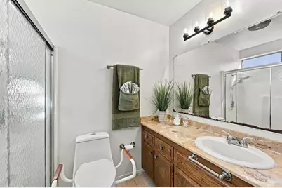 817 Crescent Drive, Vista, CA 92084 - Photo 17