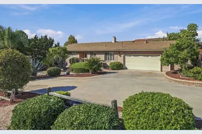 817 Crescent Drive, Vista, CA 92084 - Photo 1