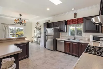 3535 Linda Vista Drive #6, San Marcos, CA 92078 - Photo 11